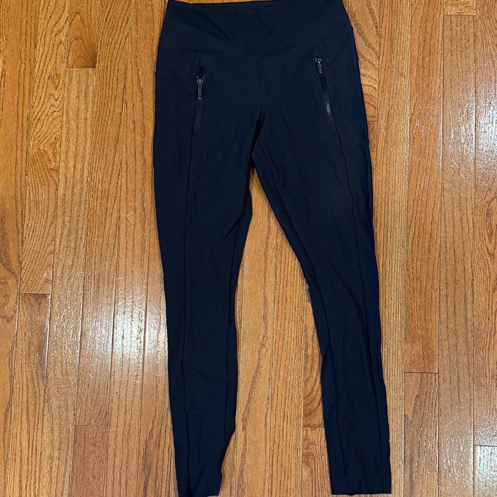 Athleta Black Leggings with Zipper Pockets
